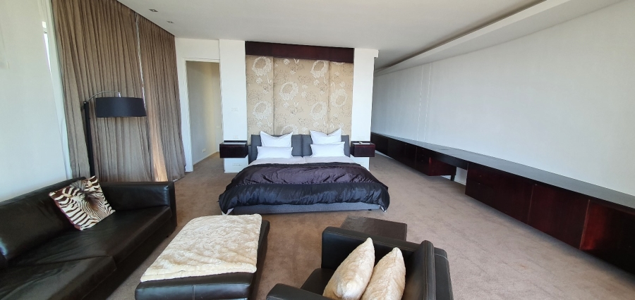 To Let 4 Bedroom Property for Rent in Higgovale Western Cape